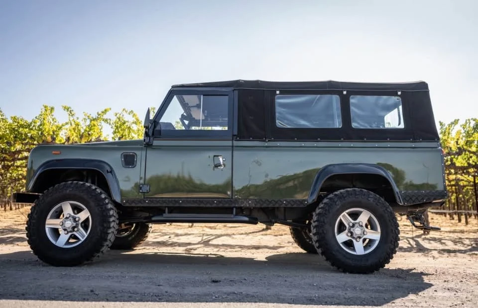 1993 Land Rover Defender 110 - Image 8 of 11