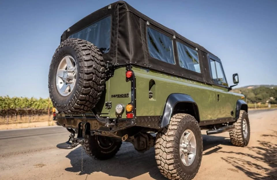 1993 Land Rover Defender 110 - Image 7 of 11
