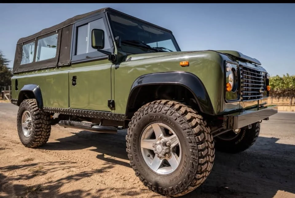 1993 Land Rover Defender 110 - Image 5 of 11