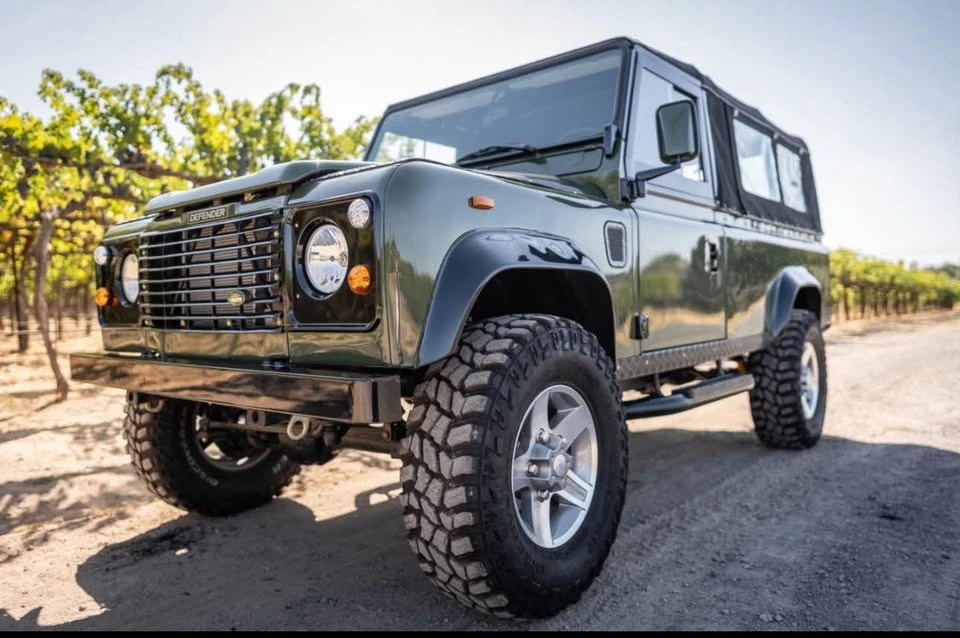 1993 Land Rover Defender 110 - Image 9 of 11