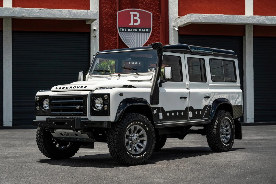 1993 Land Rover Defender 110 - Image 3 of 31