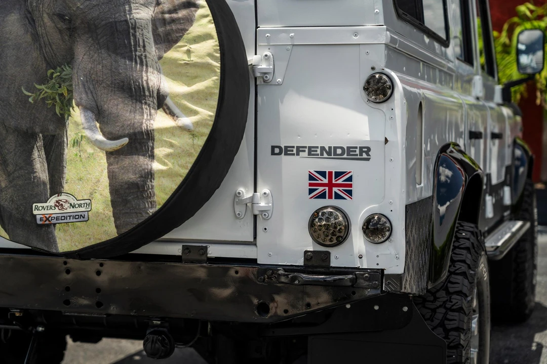 1993 Land Rover Defender 110 - Image 28 of 31