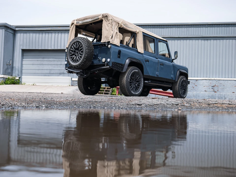 1993 Land Rover Defender 110 - Image 22 of 31