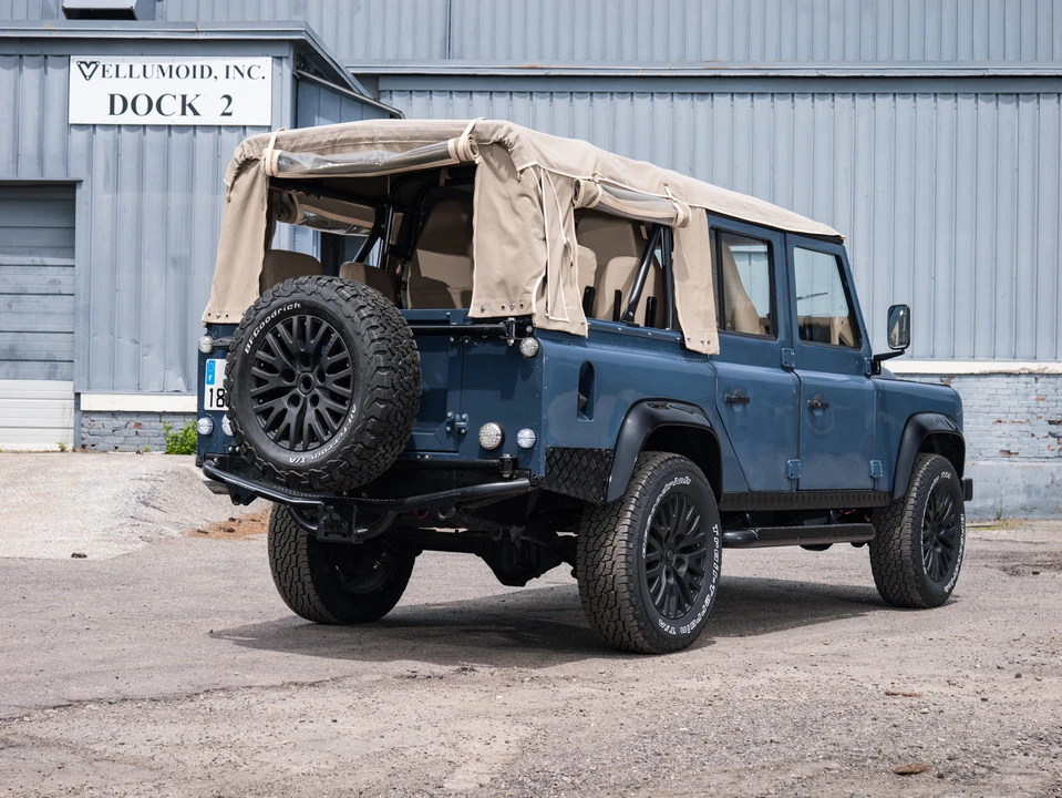 1993 Land Rover Defender 110 - Image 23 of 31
