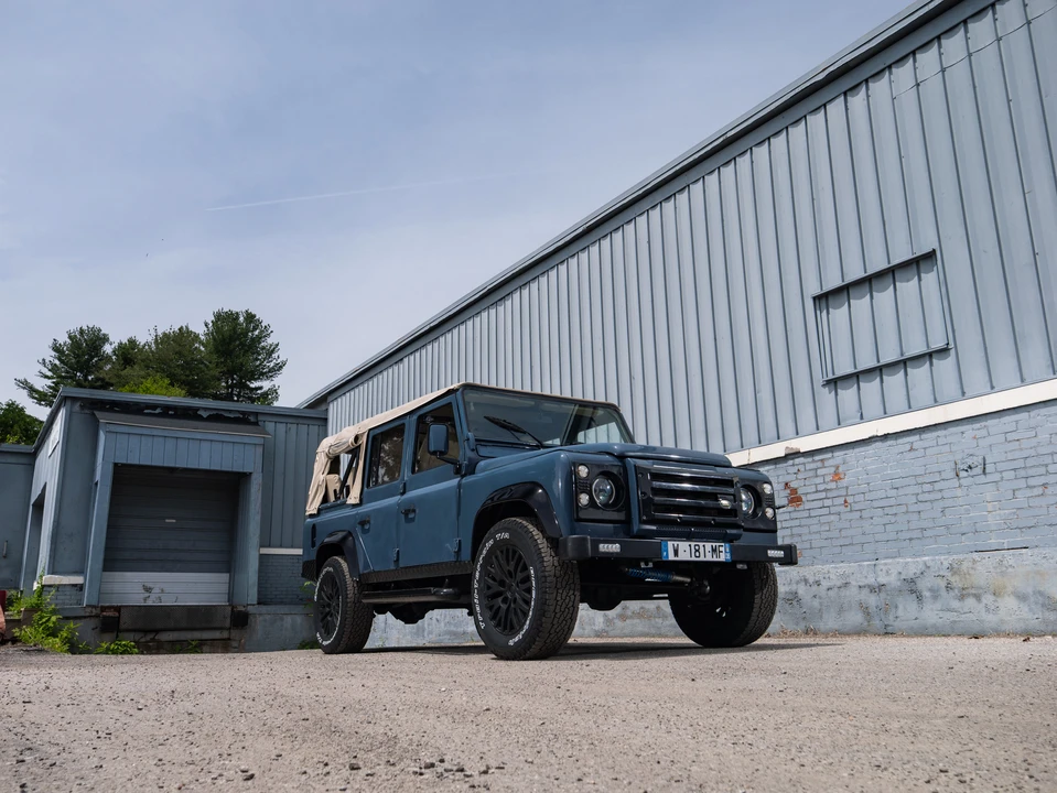 1993 Land Rover Defender 110 - Image 16 of 31