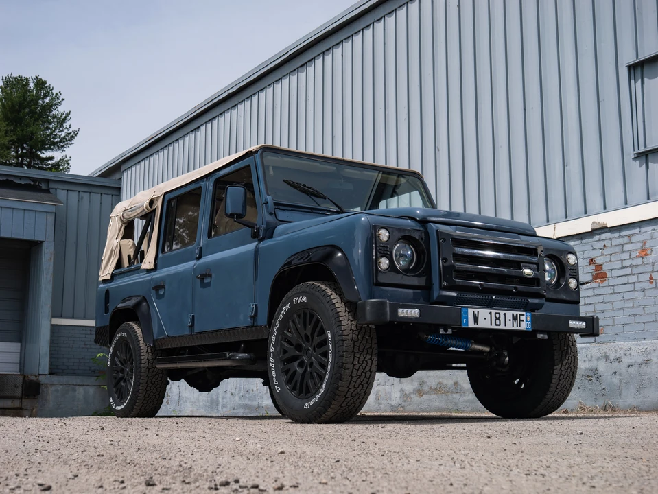 1993 Land Rover Defender 110 - Image 15 of 31