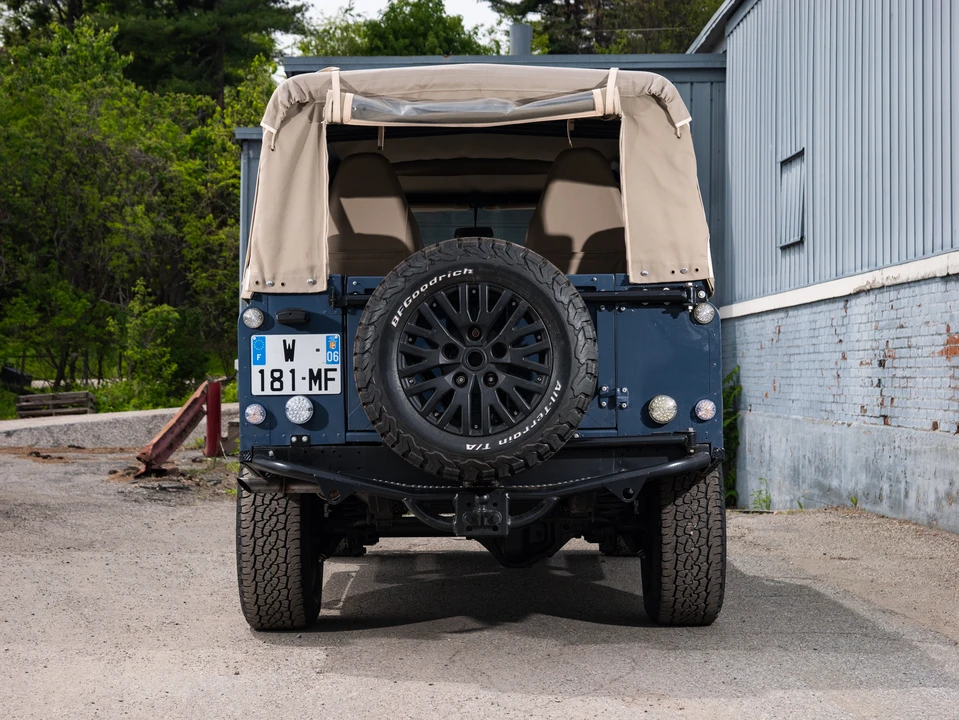 1993 Land Rover Defender 110 - Image 26 of 31