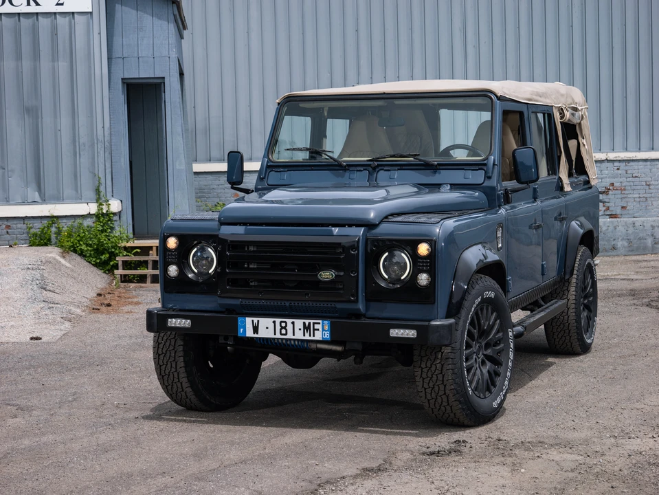 1993 Land Rover Defender 110 - Image 7 of 31