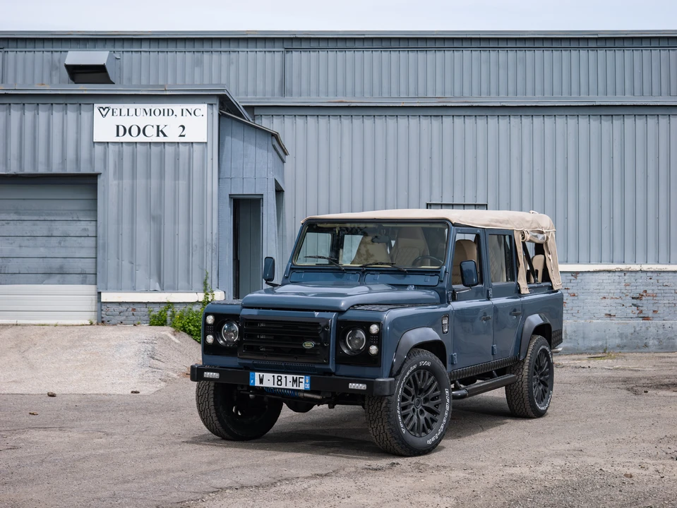 1993 Land Rover Defender 110 - Image 8 of 31