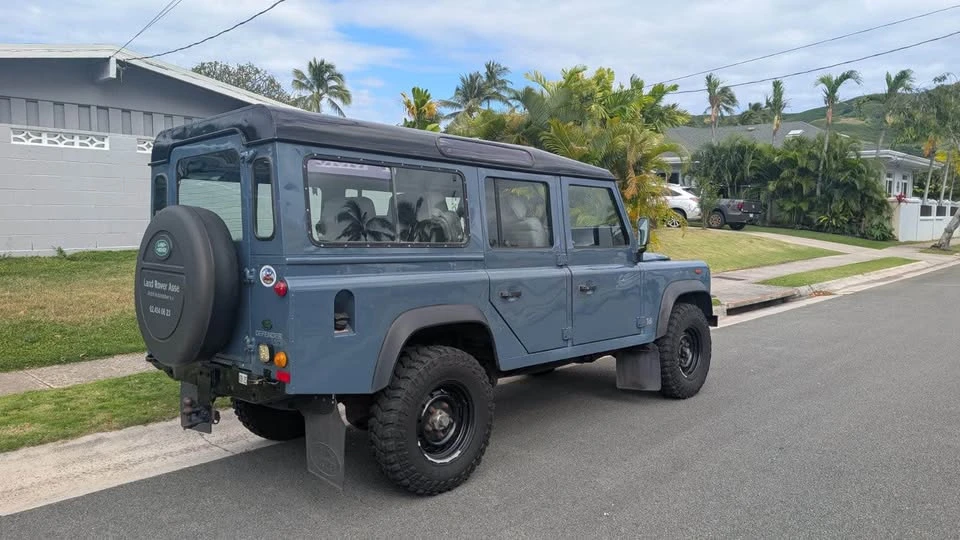 1993 Land Rover Defender 110 - Image 4 of 11