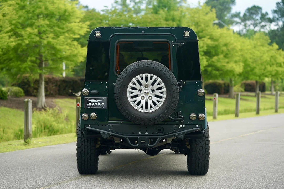1993 Land Rover Defender 110 - Image 14 of 21