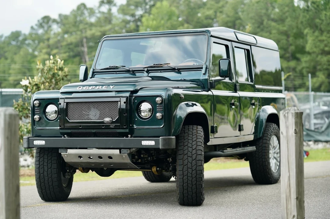 1993 Land Rover Defender 110 - Image 3 of 21