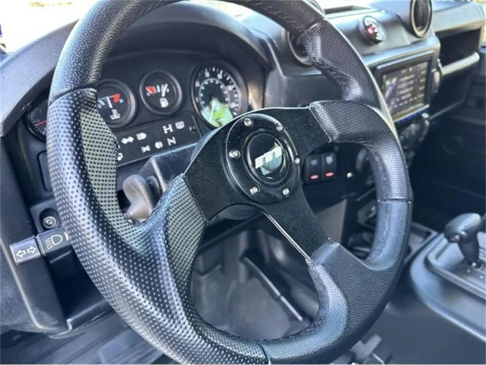 1993 Land Rover Defender 110 - Image 5 of 20