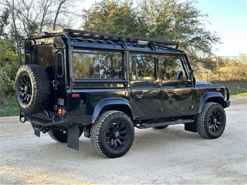 1993 Land Rover Defender 110 - Image 17 of 20
