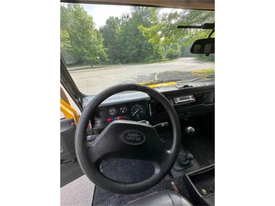 1993 Land Rover Defender 110 - Image 5 of 6