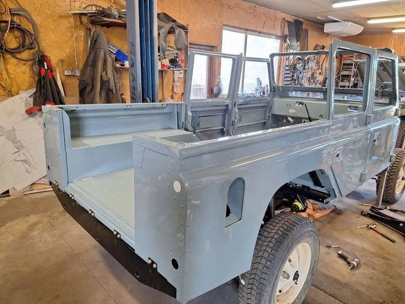 1993 Land Rover Defender 110 - Image 8 of 17