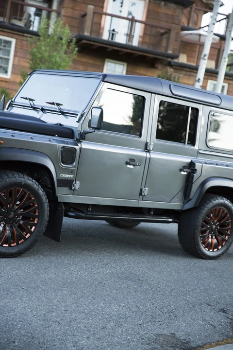 1993 Land Rover Defender 110 - Image 15 of 31
