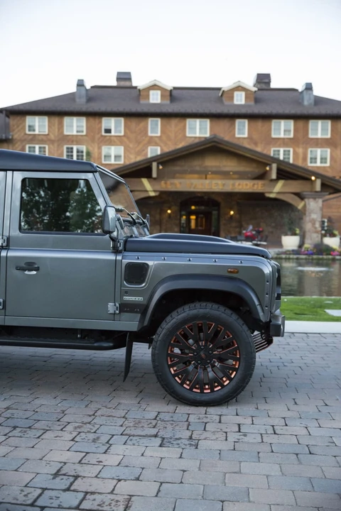 1993 Land Rover Defender 110 - Image 13 of 31