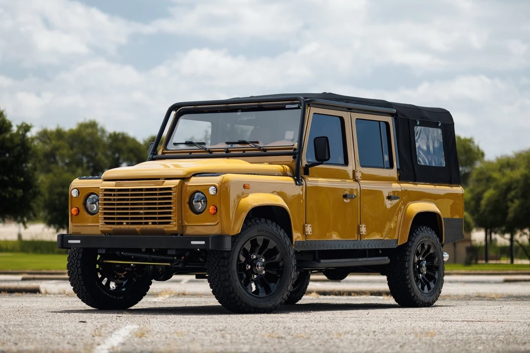 1993 Land Rover Defender 110 - Image 4 of 12