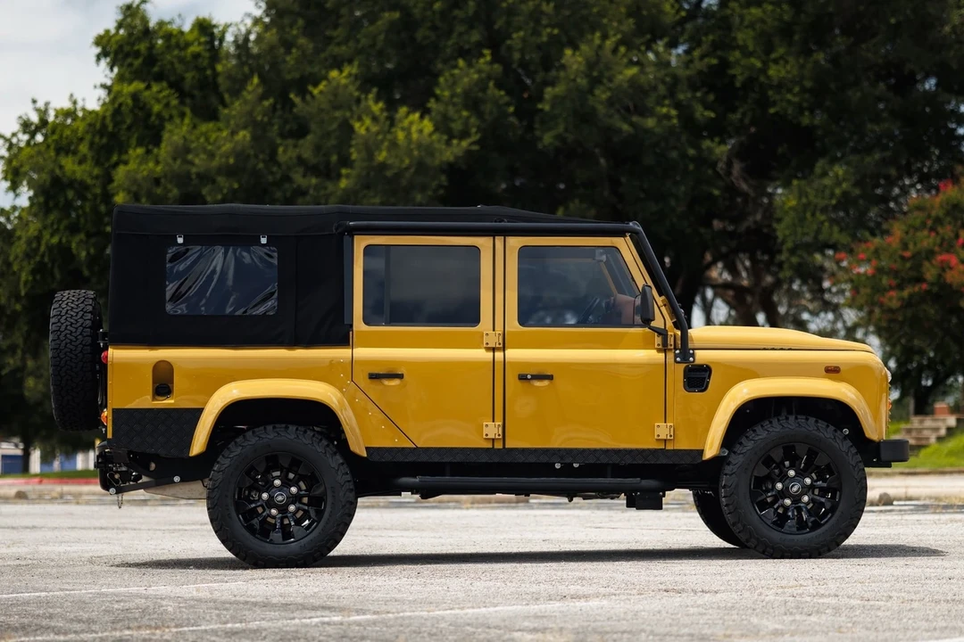 1993 Land Rover Defender 110 - Image 21 of 21