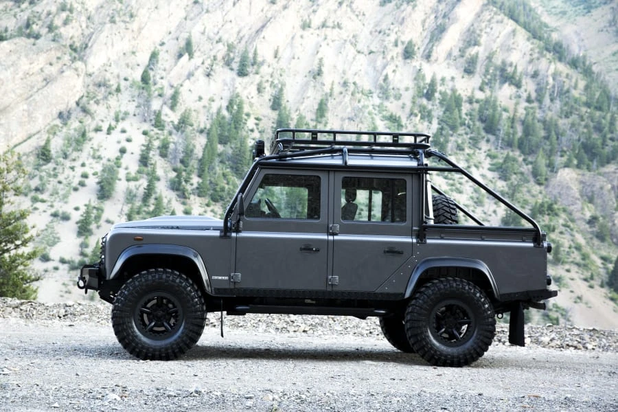 1993 Land Rover Defender 110 - Image 2 of 31
