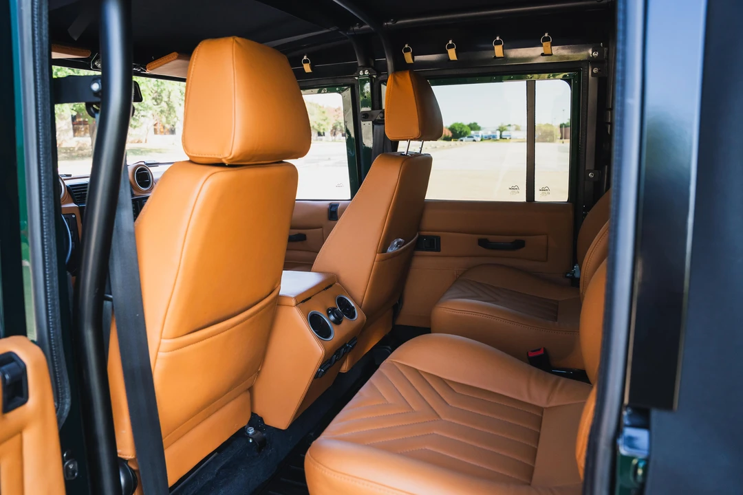 1993 Land Rover Defender 110 - Image 21 of 31