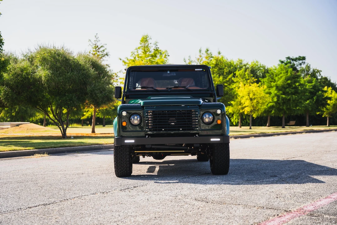 1993 Land Rover Defender 110 - Image 2 of 31