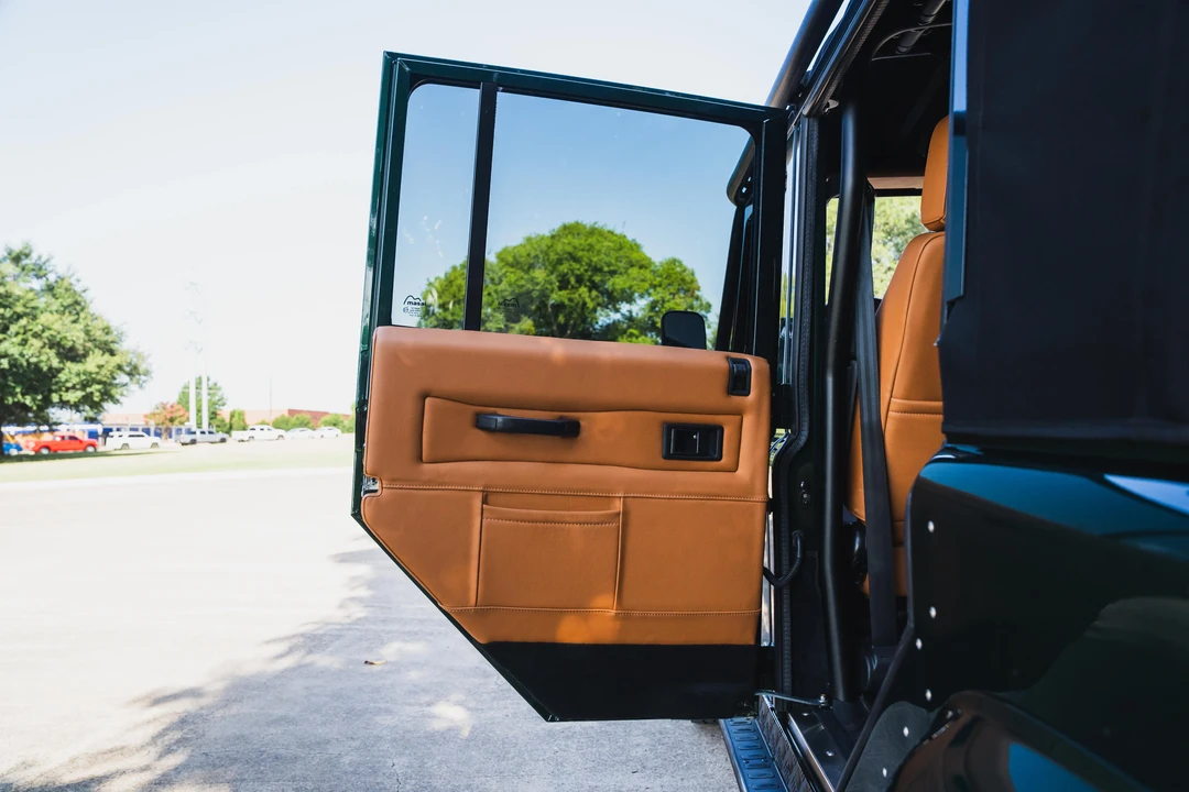 1993 Land Rover Defender 110 - Image 29 of 31