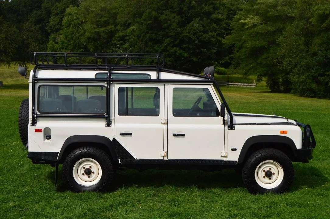 1993 Land Rover Defender 110 - Image 2 of 7