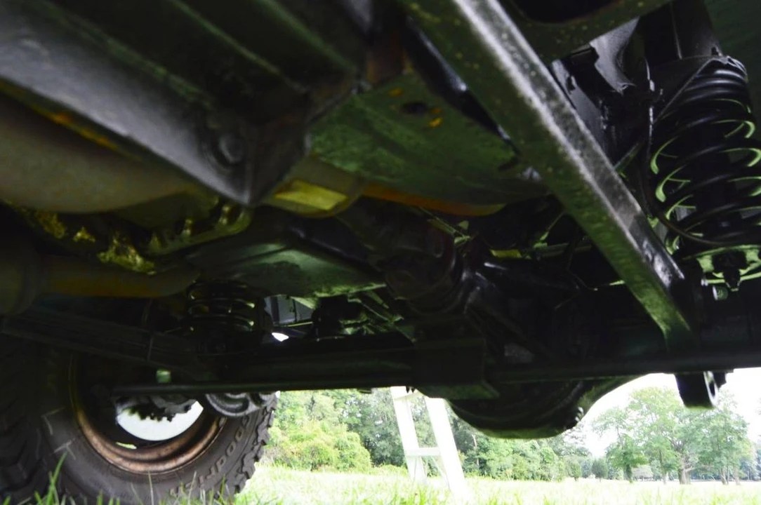 1993 Land Rover Defender 110 - Image 6 of 7