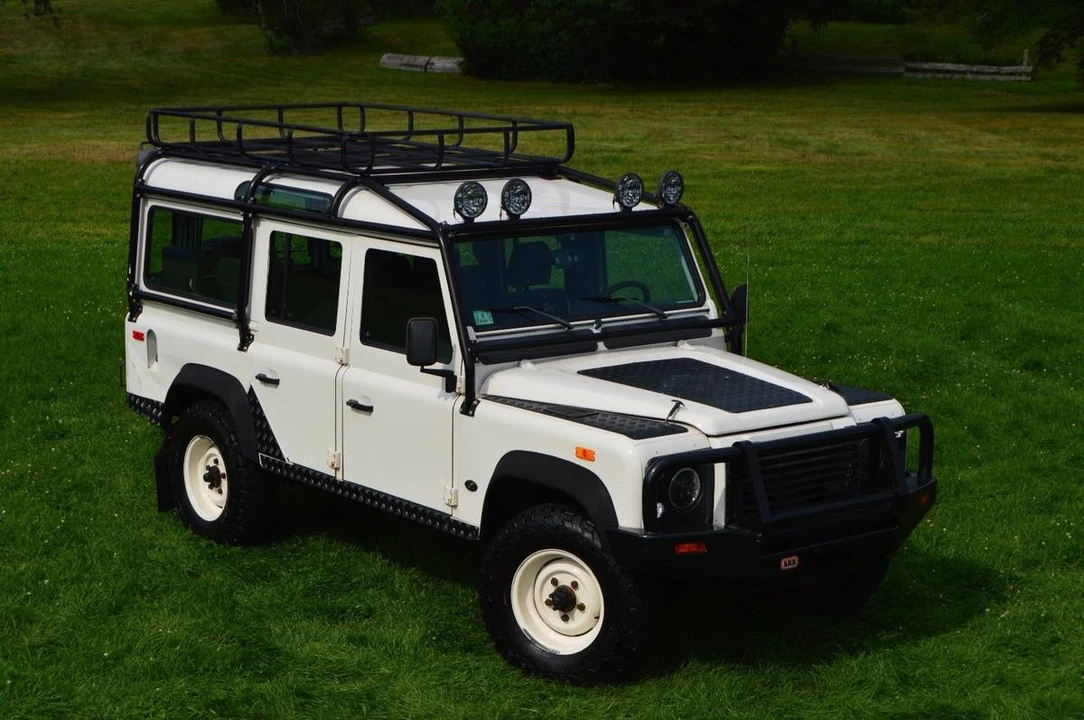 1993 Land Rover Defender 110 - Image 4 of 7
