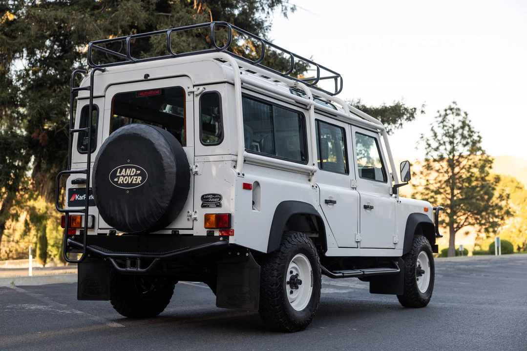 1993 Land Rover Defender 110 - Image 16 of 31