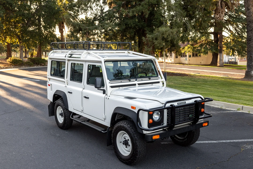 1993 Land Rover Defender 110 - Image 21 of 31