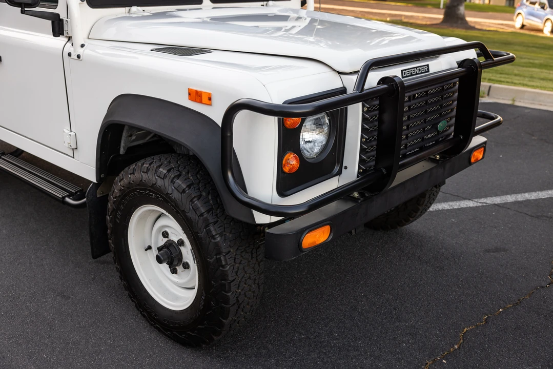 1993 Land Rover Defender 110 - Image 24 of 31