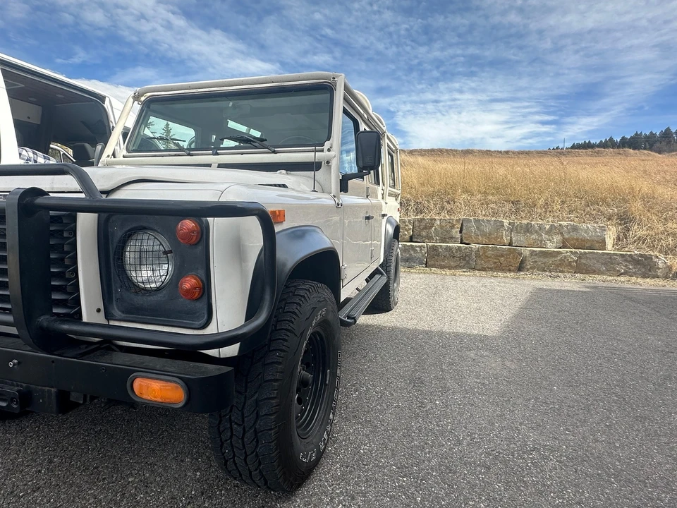 1993 Land Rover Defender 110 - Image 5 of 21