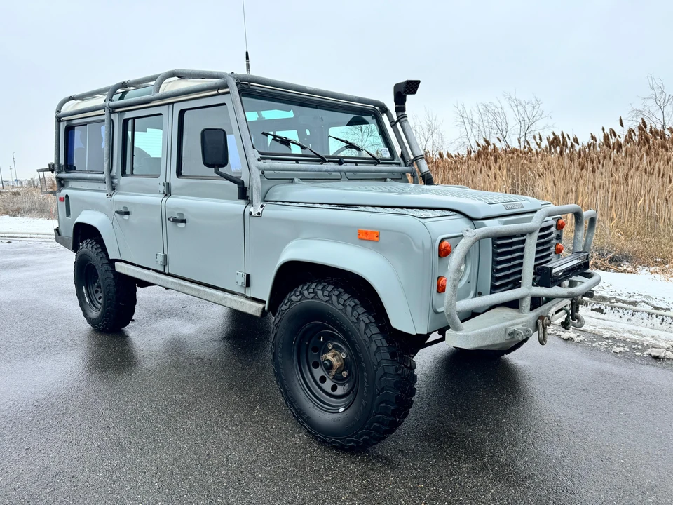 1993 Land Rover Defender 110 - Image 17 of 31