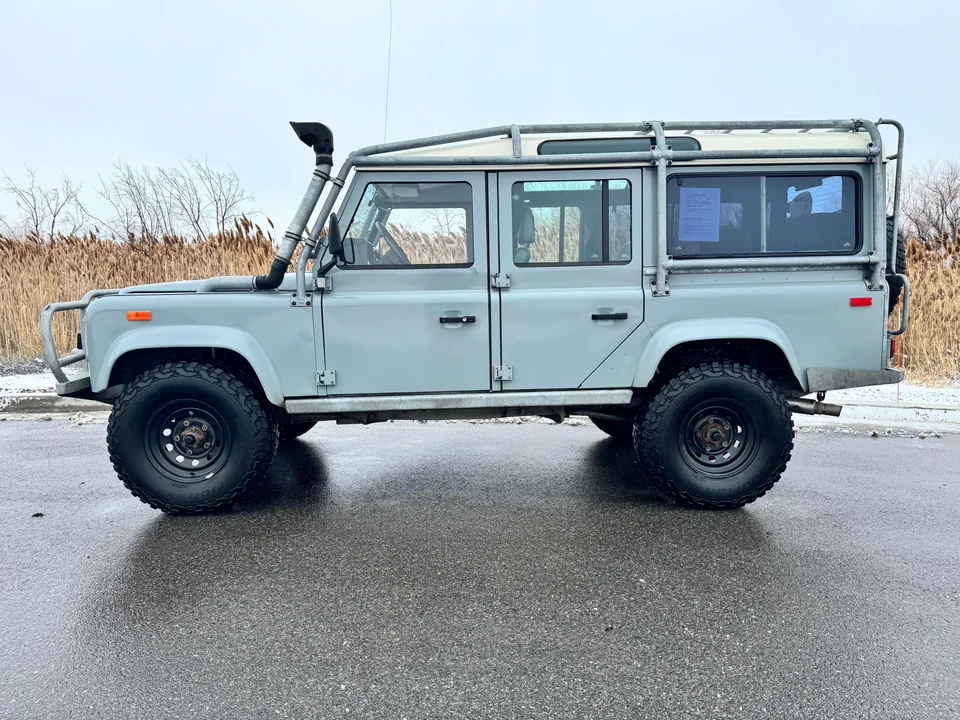 1993 Land Rover Defender 110 - Image 10 of 31