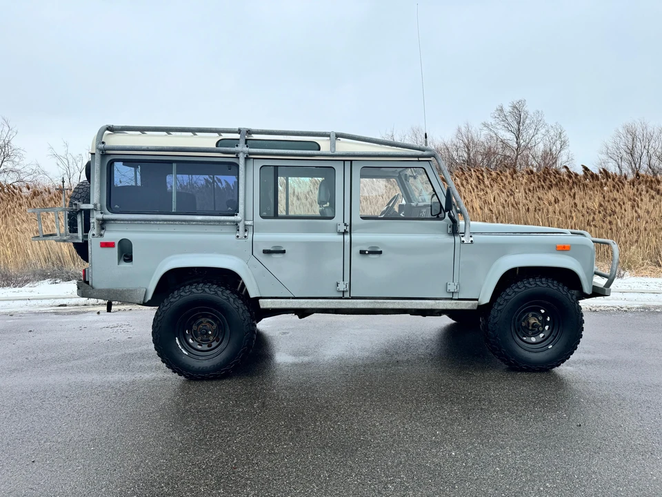 1993 Land Rover Defender 110 - Image 14 of 31