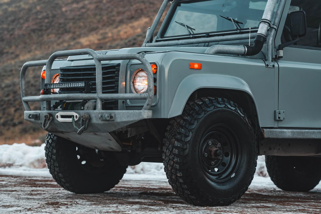 1993 Land Rover Defender 110 - Image 24 of 31