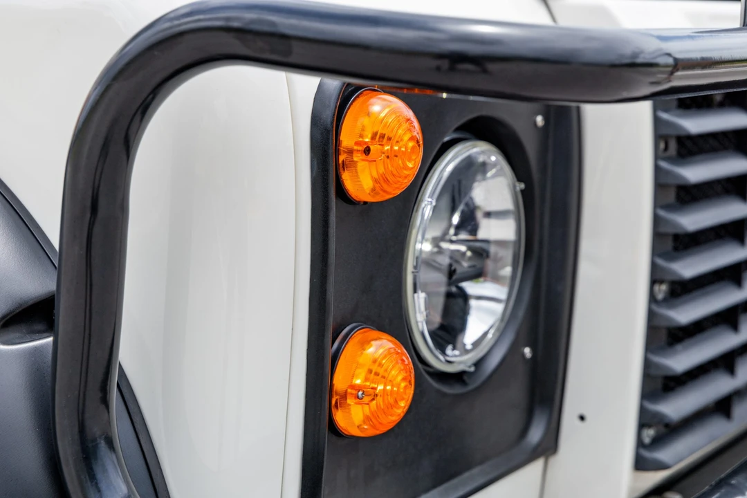 1993 Land Rover Defender 110 - Image 12 of 31