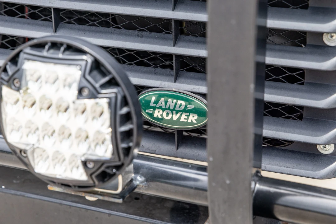 1993 Land Rover Defender 110 - Image 16 of 31