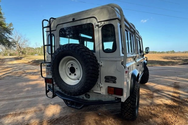 1993 Land Rover Defender 110 - Image 2 of 10