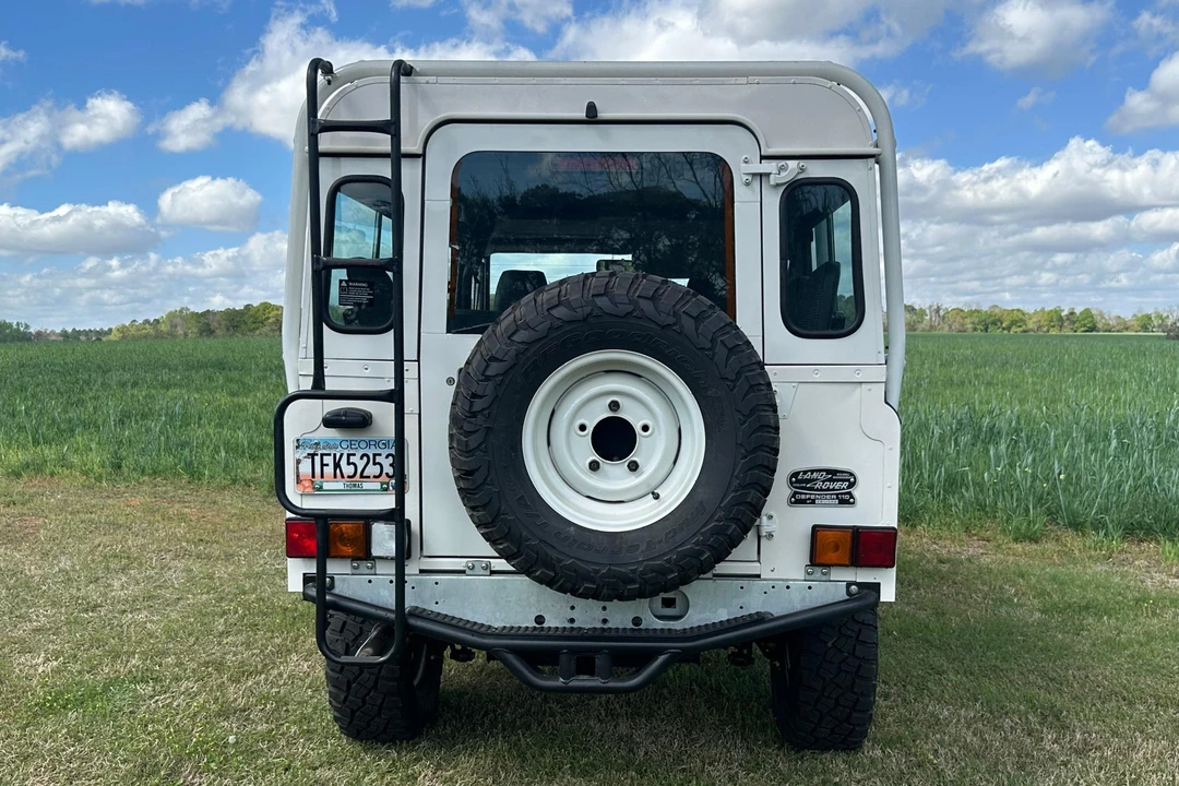 1993 Land Rover Defender 110 - Image 6 of 31