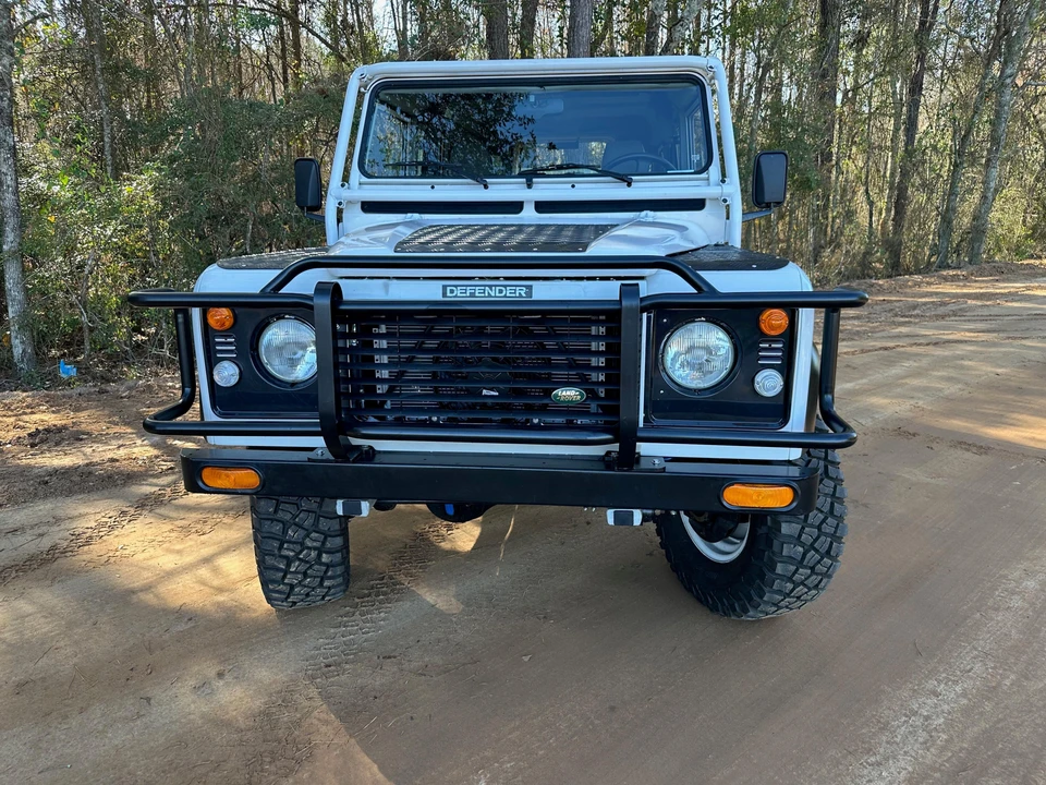 1993 Land Rover Defender 110 - Image 14 of 31