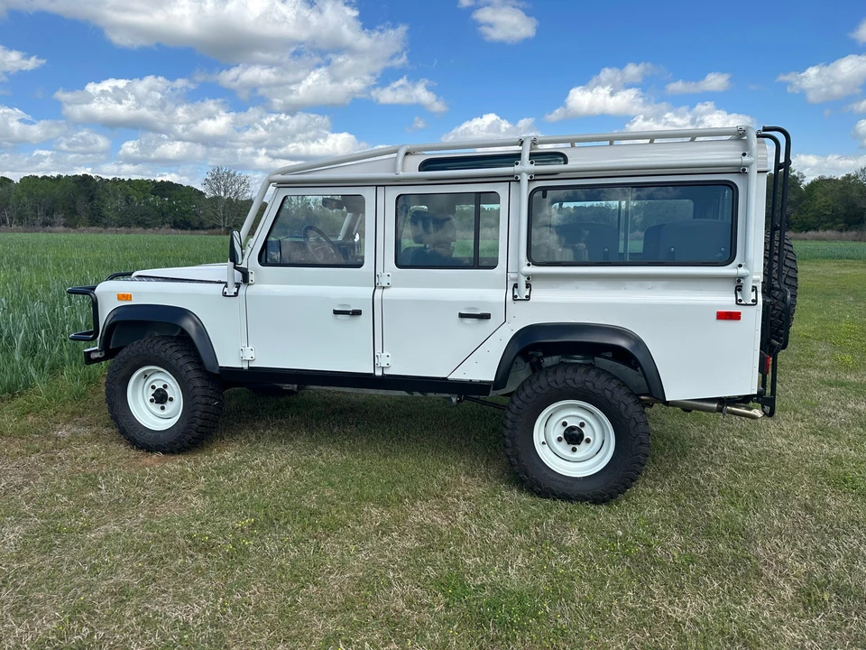 1993 Land Rover Defender 110 - Image 7 of 31