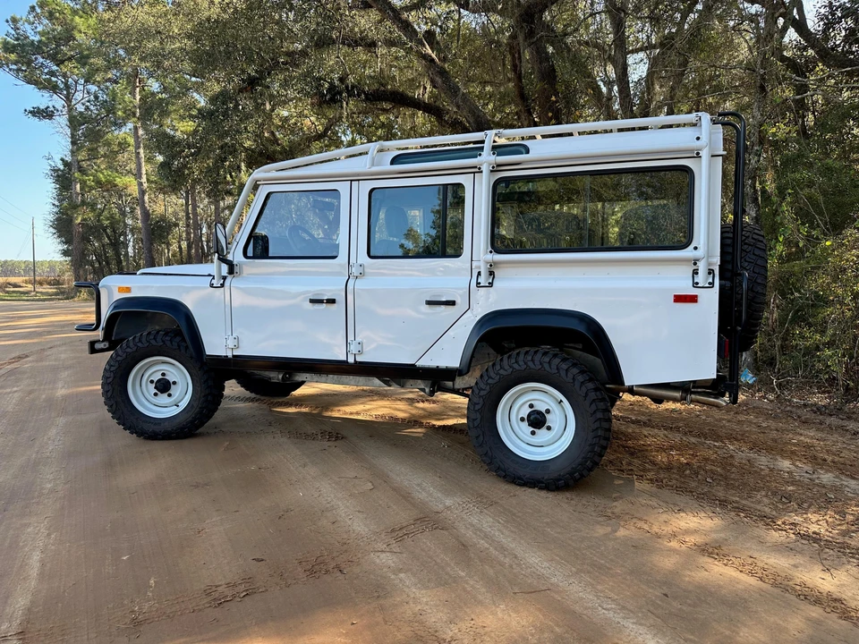 1993 Land Rover Defender 110 - Image 16 of 31