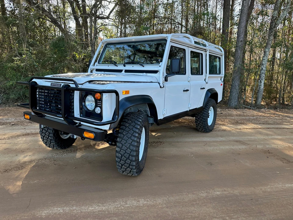 1993 Land Rover Defender 110 - Image 15 of 31