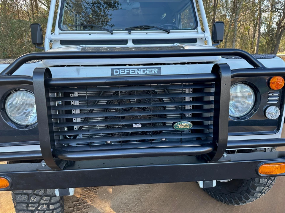 1993 Land Rover Defender 110 - Image 19 of 31