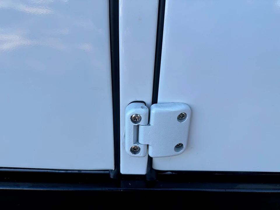 1993 Land Rover Defender 110 - Image 30 of 31