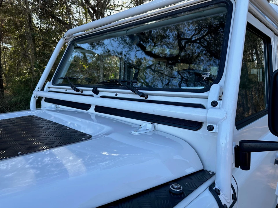 1993 Land Rover Defender 110 - Image 24 of 31